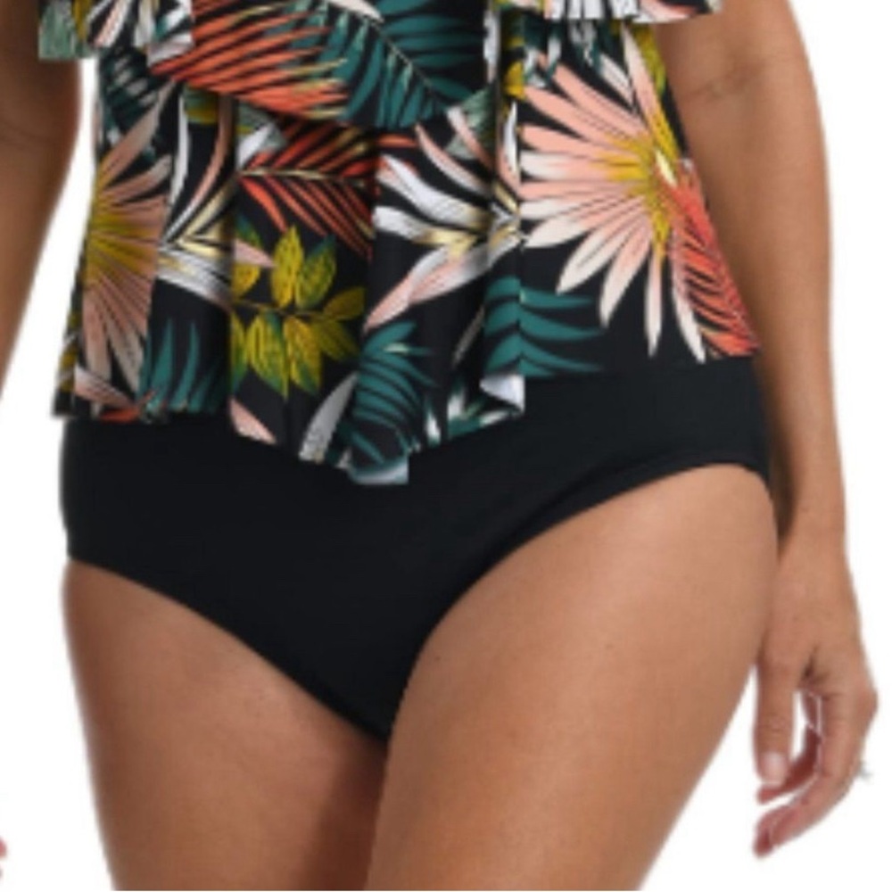 2 Tiered Ruffled Tankini swimsuit top Sz 14